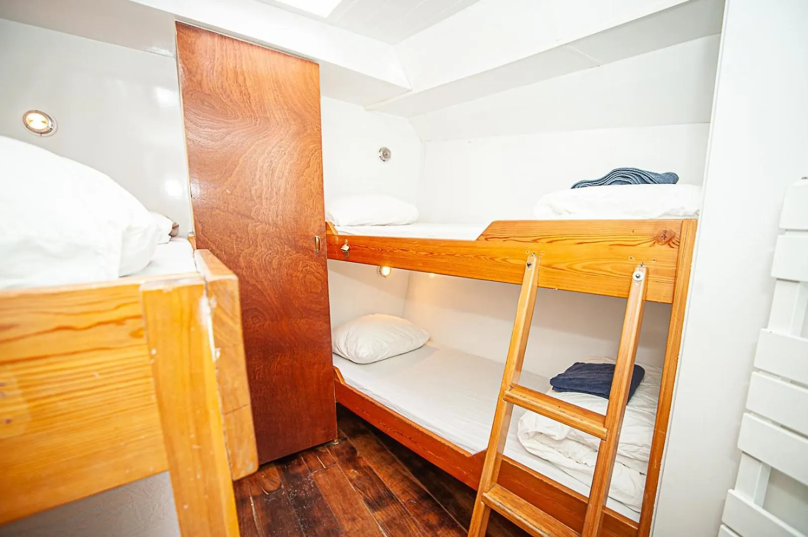 Hotel The Cabin @ Mps Noorderzon Amsterdam
