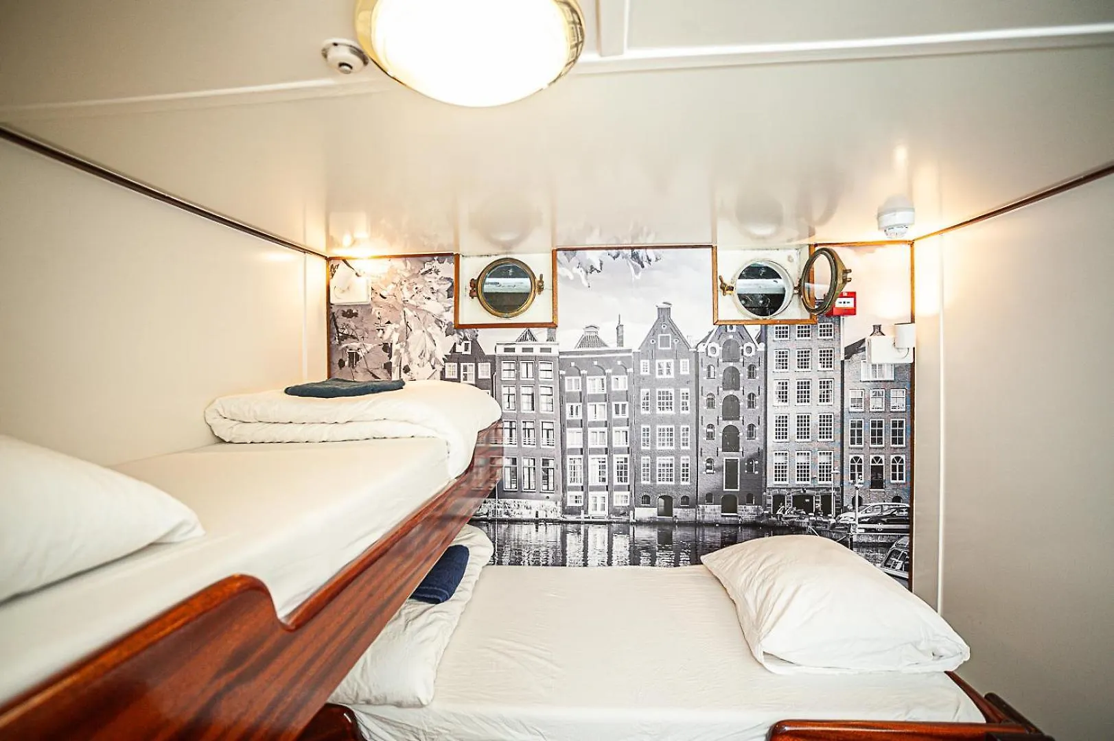 The Cabin @ Mps Noorderzon Amsterdam